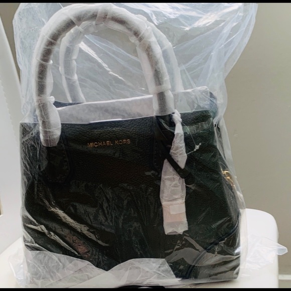 Brand New Michael Kors bag! - Picture 7 of 7